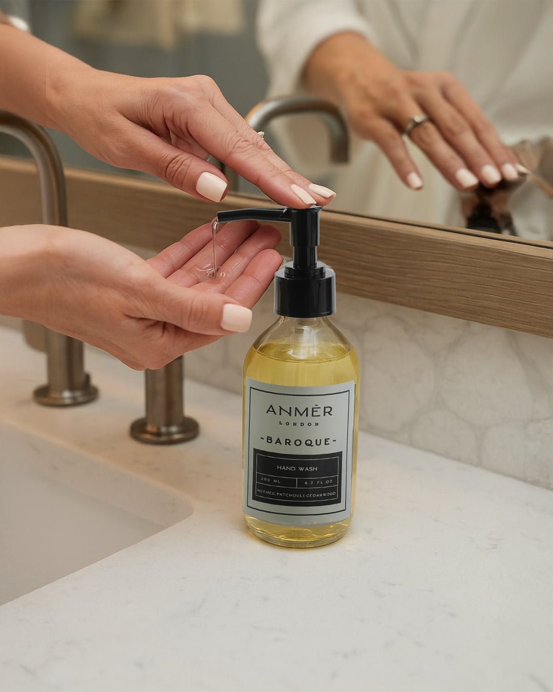 Baroque Nourishing Hand Wash With Macadamia Nut Seed Oil 200ML