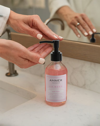 La Rose Nourishing Hand Wash With Macadamia Nut Seed Oil 200ML
